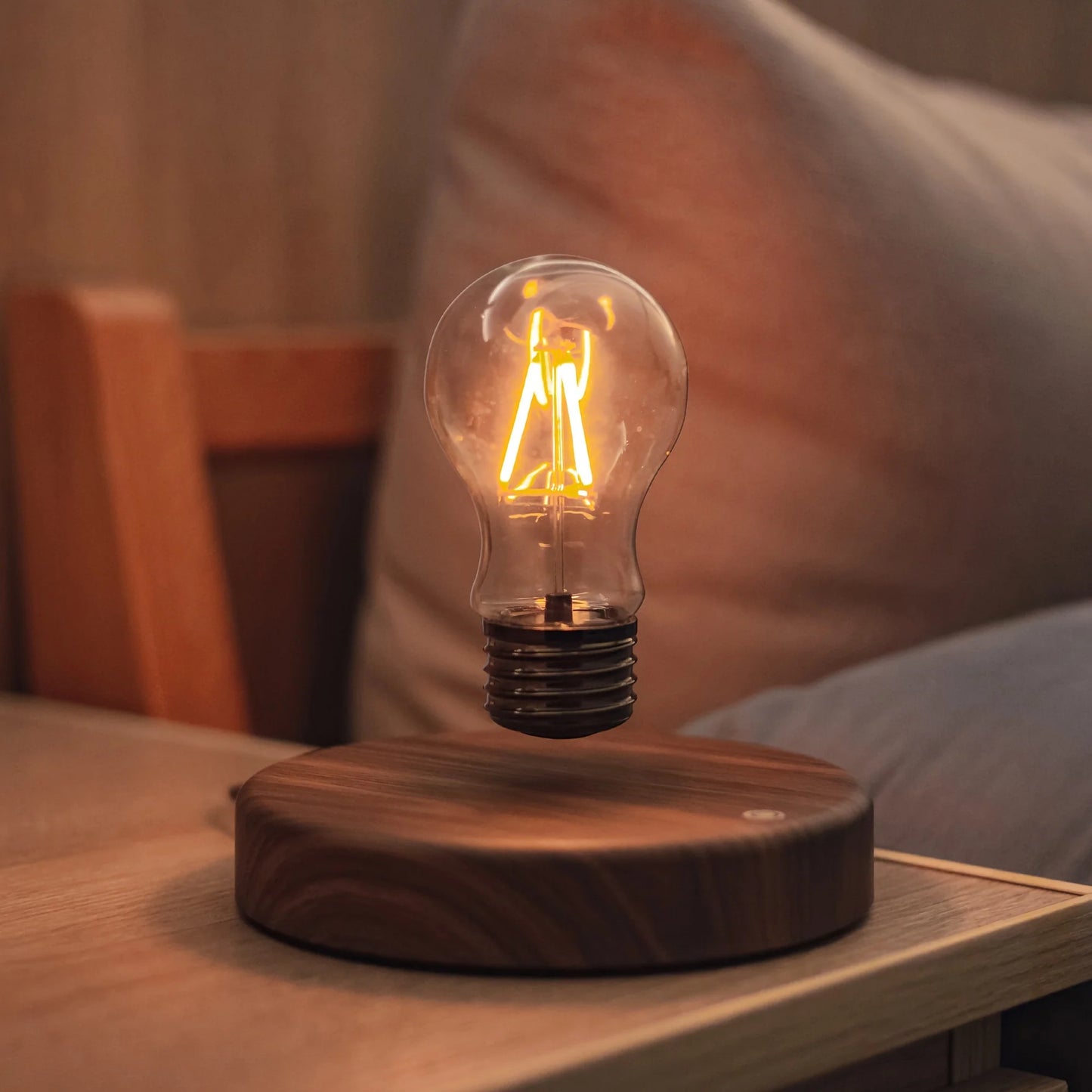 Magnetic Levitating LED Light Bulb, Floating LED Bulb Magnetic