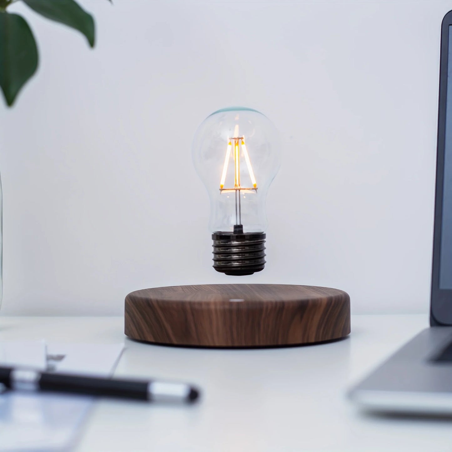 Magnetic Levitating LED Light Bulb, Floating LED Bulb Magnetic